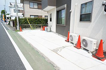 ひまわり福祉会「グループホーム真樹園」駐車スペース